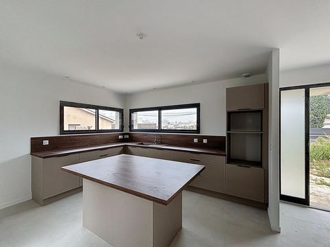 Maison neuve RT 2020 - proche centre ville Parempuyre