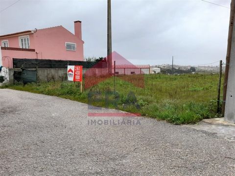Land in central and residential area to consolidate, near lourinhã and the beaches of the region, with unobstructed views, having 2 tarmac fronts. With sea view. *The information provided is for information purposes only, not binding, and does not ex...
