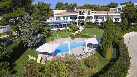 This luxury hotel is located on a unique location next to the sea in Vodice. What gives him a wonderful and unobstructed view. The hotel is currently working, classified as a four star hotel and has excellent facilities. The hotel area is 2 167 sqm, ...
