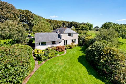 Description Mooracre stands proudly on a tranquil lane, within the vast expanses of Dartmoor National Park. This detached home offers stunning moorland views from its generous 0.71-acre plot. Sellers Insight We’ve lived at Mooracre for almost 11 year...