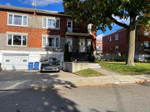New price. Duplex renovated and well maintained over the years, located in a peaceful and high demand area of Montreal West, close to all services, an Edinburgh school, parks, public transportation. 2nd floor with 3 bedrooms, living room, large terra...