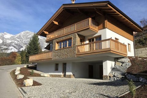 This luxurious, detached premium chalet for a maximum of 12 people is located on a sunny slope in the heart of Mühlbach am Hochkönig in Salzburgerland and offers beautiful views of the surrounding mountain landscape. The chalet offers 4 large bedroom...