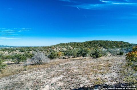 Stunning 360-degree views available! This is a wonderful property for the discerning buyer seeking to build a fabulous home in a gated community with privacy, peace & quiet, and unrivaled views all around! Beautiful 62+ acre ranch located in the high...