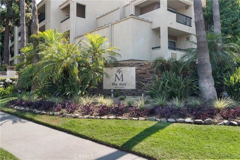 Imagine resort-style living in the heart of Woodland Hills! Welcome to THE MET! This upper level unit boasts light, bright, and thoroughly updated, with one of the largest floor plan 1,010 sq ft condo with 2 spacious bedrooms and 2 updated bathrooms....