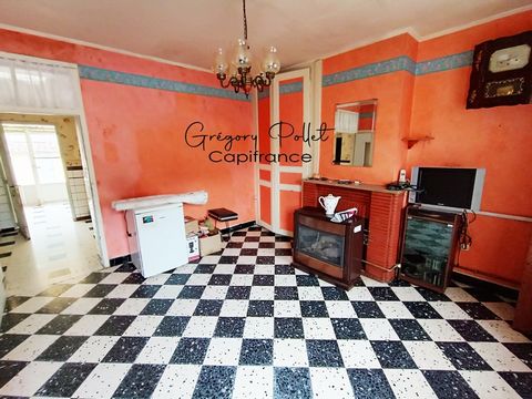 À vendre : Charmante maison à Isbergues avec potentiel d'aménagement. Localisation : Isbergues, une commune paisible offrant un cadre de vie agréable et toutes les commodités à proximité. Caractéristiques principales : - 2 Chambres : Une chambre au r...