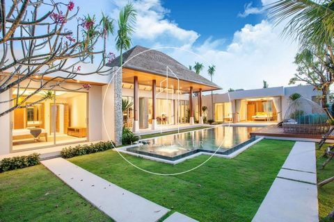 PHUKET 8 MINUTI DA LAYAN BEACH VILLA AL PIANO TERRA STILE BALINESE VISTA LAGO con 4 master suite, cucina aperta sul doppio soggiorno, lavanderia. TERRENO 549 M2 CHIUSO E SPORTIVO. PISCINA. TERRAZZA. GIARDINO. Il progetto ha diversi tipi di ville con ...