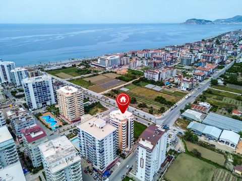 ALANYA/MAHMUTLAR 250 MT DISTANCE DE LA MER VUE SUR LA MER ET LE CHÂTEAU 2+1 130 m2 Entièrement meublé 1 salle de bain 3 balcons dont 1 avec balcon vitré Façade sud-est-ouest À distance de marche des zones sociales En tant qu’activité sociale Piscine,...