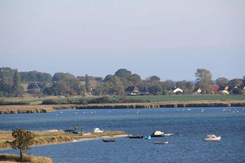 Gezellig 2-kamer vakantieappartement met terrastafel en sprookjesachtig uitzicht op het water, gratis WiFi