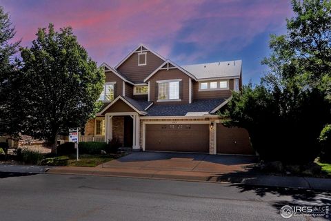 Check Out This Beautiful & Spacious Low Maintenance Home with All New Interior Paint. Updated Lighting Throughout, Very High Ceilings Creates an Open Floor Plan. You'll Love Cooking in the Gourmet Kitchen with SS Appliances, Including Double Ovens, G...