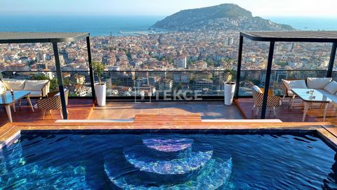 Apartamentos listos para entrar a vivir con vistas panorámicas al mar y a la ciudad en Alanya Küçükhasbahçe Los apartamentos están ubicados en el distrito de Alanya en Antalya. Ubicada en la costa mediterránea, Alanya cuenta con una naturaleza impres...