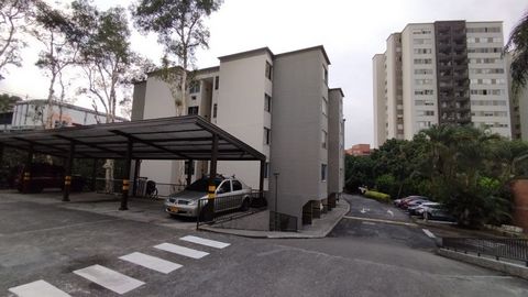 Cozy apartment in Belén La Palma, of 53 M2, has 2 bedrooms, 1 bathroom, living room, private parking and useful room. It is on the first floor in gated unit and 24/7 security Sector with urban and commercial development with excellent public transpor...