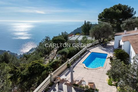 Nestled on the heights of Èze, this elegant neo-Provençal style villa spans 210 sqm, nestled in the heart of a plot of nearly 2000 sqm. It enjoys a breathtaking panoramic view of the sea and the surrounding landscape, ensuring a perfect harmony betwe...