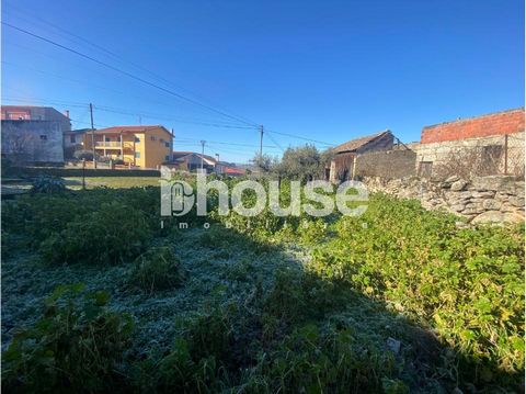 Grundstück zum Verkauf im schönen Dorf Valverde, mit 300m2. Dieses Land reicht aus, um ein Haus zu bauen, da es unter das PDM fällt und daher ein Vermögenswert ist. Für diejenigen, die in einer ruhigeren, gesünderen und umgänglicheren Umgebung leben ...