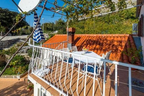 Overlooking the Adriatic Sea, Guest House Fontana is set in the idyllic town Mlini, a peaceful seaside village with beautiful beaches and seaside promenade. Guest will have unlimited access to WiFi. Luggage storage is possible prior to check in and p...