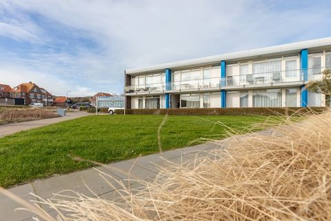 Wakker worden met het geluid van de zee op de achtergrond, in dit vakantiehuis ben je slechts een paar stappen verwijderd van de duinovergang die je naar het strand leidt met de meeste zonuren van Nederland. Welkom in ons charmante appartement in het...