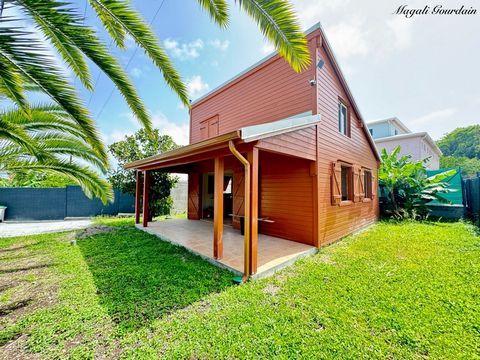 A VENDRE - CHARMANTE MAISON BOIS RECENTE - LE MOULE