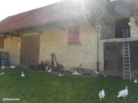 Corps de ferme a rénover avec vue exeptionnelle