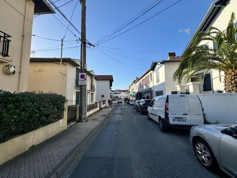 Maison au coeur de Beaurivage avec 2 garages.