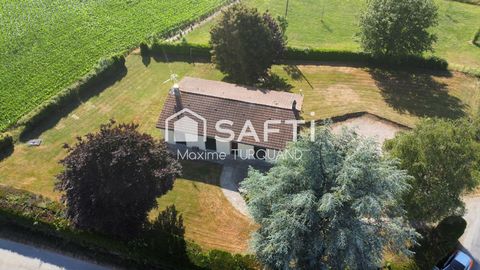 Pavillon sur sous-sol, 3/4 chambres, 1950m² de terrain.