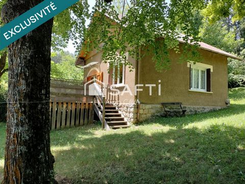Maison de 79m²(56m² loi carrez) avec terrasse et jardin de 815m² cloturé et arborés