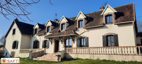 Dans un écrin de verdure longère avec de beaux volumes