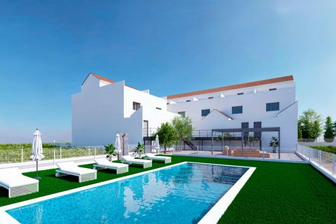Modernas casas adosadas con solárium y sótano en Rafal, Alicante Amplias viviendas en un entorno tranquilo y bien comunicado Situada en la encantadora localidad de Rafal, en el corazón de la Vega Baja alicantina, esta urbanización de nueva construcci...