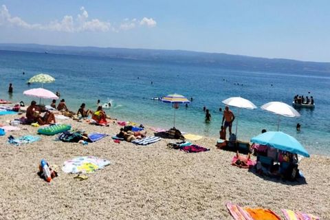 Apartment Mila is located in Jesenice, a small town located on the coast between Split and Omiš. Jesenice is known for its beautiful beaches and secluded coves, so as for its wooden sailing ships, the old tradition of over 300 years. Jesenice is an i...