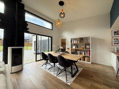 Emmanuelle RENAULT Propriétés Privées Immobilier presenteert 
