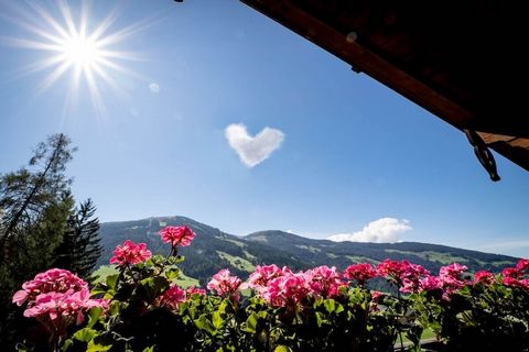 Bienvenue au Landhaus Alpbach ! En tant qu'invité dans notre Landhaus Alpbach, vous pourrez profiter de merveilleuses vacances dans un environnement très particulier. Alpbach est considéré comme le plus beau village d'Autriche et est largement connu ...