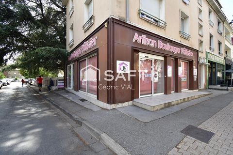 Murs commerciaux 67m² libre à Digne les Bains 04