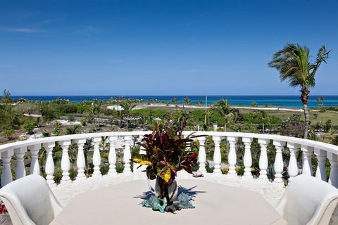 Unicorn Cay is gelegen in de meest gewilde locatie in Governor---s Harbour, de Bank---s Road in Eleuthera, De Bahama's. Eindeloze uitzichten op de zee en kilometers roze zandstranden maakt dit eiland een bijzondere plek. Het landgoed heeft een rijke ...