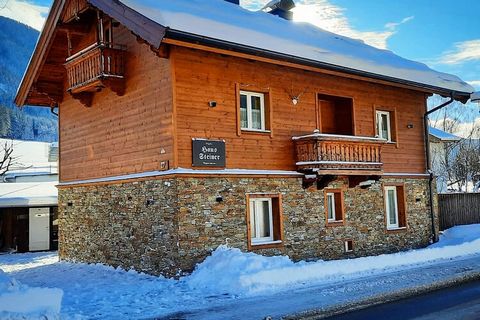 Ten cichy apartament wakacyjny dla maksymalnie 5 osób znajduje się w domu wakacyjnym w Brixen im Thale w Tyrolu, bezpośrednio na terenie narciarskim Skiwelt Wilder Kaiser-Brixental. Mieszkanie wakacyjne znajduje się na parterze domu i posiada przytul...