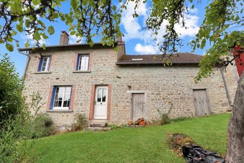 Placed beautifully, elevated above the stunning village of St-Amand-Jartoudeix with its most beautiful church and surrounding landscape is this pretty 4 bedroom stone house with barn, outbuildings, garage and gardens of 1 345m2. Approaching the prope...