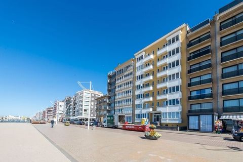 Gran apartamento de lujo completamente renovado en la planta baja elevada con vista al mar. Cercano a comercios y restaurantes, equipado con todas las comodidades, TV digital, internet, no fumadores, prohibido mascotas. Puede encontrar el plano del a...