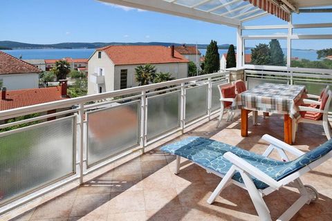 In a quiet area and just 80 meters from the beach. Each apartment has a separate entrance and a beautiful, large balcony. You can easily reach the center of Biograd on foot, as it is only 800 meters away. There are a total of four beaches near Biogra...