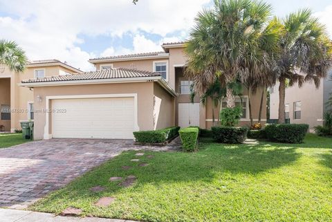 Stunning Four bedroom home in Keys Landing! This property will not disappoint, and features a spacious layout with formal living room, dining room, family room, and breakfast area! Big kitchen with lots of cabinet and counter space, as well as a butl...