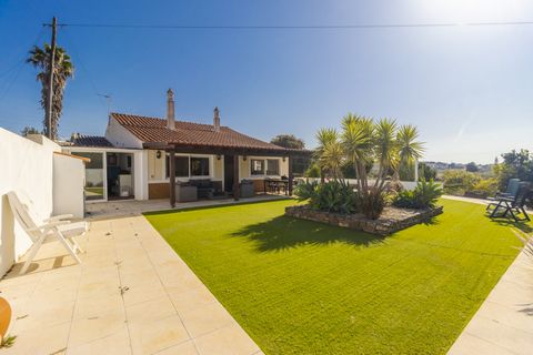 Nestled in the picturesque village of Barão de São João in the Algarve, this charming property offers the epitome of comfortable living in a serene environment. This beautiful single-story detached villa boasts a well-designed layout, ensuring a tran...