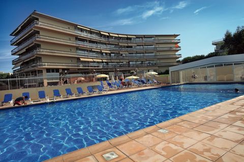 Your residence: In a quiet area facing the marina, the Pierre & Vacances Heliotel Marine residence is ideally situated 100m from beaches. The residence offers a swimming pool (coverable), a children's pool, 2 tennis courts and a playground and offers...