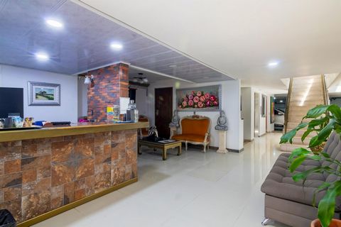 Invest in hotels and be part of the tourism boom in Medellín, a city that stands out for its innovation and attractiveness to live and visit. Hotel for sale, located in Laureles, has 32 rooms, 4 duplex apartments, 12 parking spaces and elevator. Clos...
