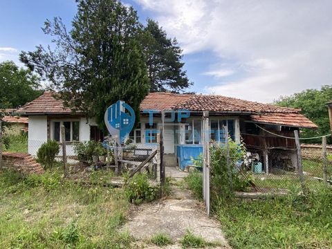 Top Estate Real Estate bietet Ihnen ein Haus mit großem Hof im Dorf Sushitsa in der Region Veliko Tarnovo. Das Dorf liegt 14 km von der Stadt Varna entfernt. Strazhitsa und 28 km von der Stadt Gorna Oryahovitsa entfernt, da es einen regelmäßigen Busv...