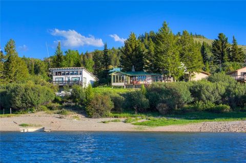 Welcome to 121 Fishermans Drive, a rare waterfront home in Summit County. The perfect location for outdoor enthusiasts, offering wake surfing, waterskiing, hiking on nearby trails, kayaking out your back door, and breathtaking sunset views over Green...