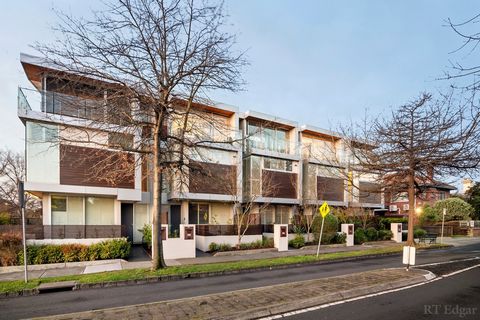 Expressions of Interest Closing Saturday 5th October at 5:00pm (Unless Sold Prior) Seductively stylish and uber-spacious in dynamic lifestyle surrounds, this executive town residence is a peaceful and private sanctuary for everyday living and enterta...