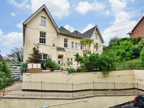 Located in a residential street elevated above the town. Ventnor became one of the more famous seaside resorts during Victorian times when Queen Victoria frequented Osborne House as she liked its unique micro-climate. The town has a delightful seafro...