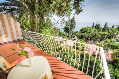 Guest House Villa Nina is located in Mlini, a quiet little place with beautiful beaches and scenery, just 15 minutes ride to Dubrovnik's Old Town. Property features 7 accommodation units. All guests will have access to common outdoor swimming pool wi...