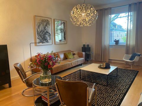 Welcome to your retreat in the sought-after Mannheim-Neuostheim neighborhood. This spacious designer apartment, set in a charming 1927 building, offers a serene escape with quiet street views and modern amenities, including free WiFi. Key Features: P...