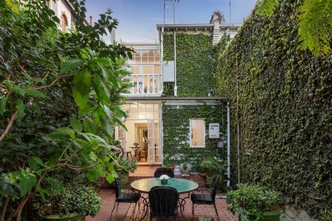 East Melbourne is host to many of Melbourne’s oldest homes within its rich historic surrounds making it one of the City’s most desirable and sought-after residential precincts. “Forty-O.B” a classic semi-detached home alongside number 42 sits comfort...