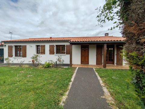 MAISON A LOUER, AUX GONDS