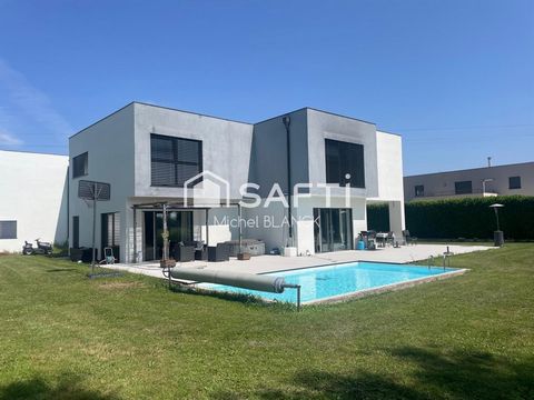Magnifique maison d'architecte 289m² + Espace Professionnel 365m²
