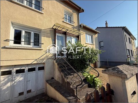 Maison familiale avec 5 chambres .