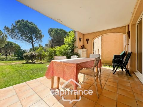 DOMAINE DE PONT ROYAL, Appartement climatisé de 42 m2 en REZ de JARDIN, chambre et chambre-cabine, SDB, Salle d'eau place de parking